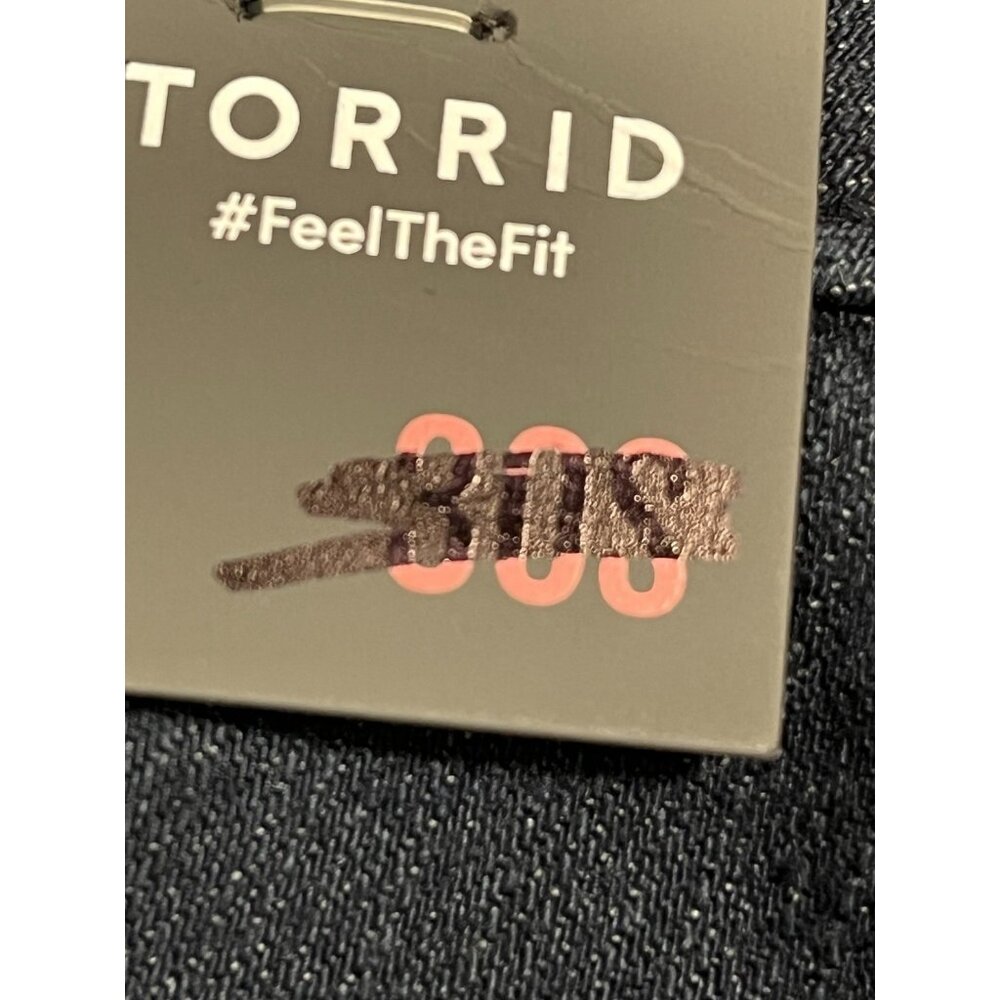 Torrid Jeans Womens 30S Dark Wash Wide Leg Flare Stretch NWT - Picture 3 of 13